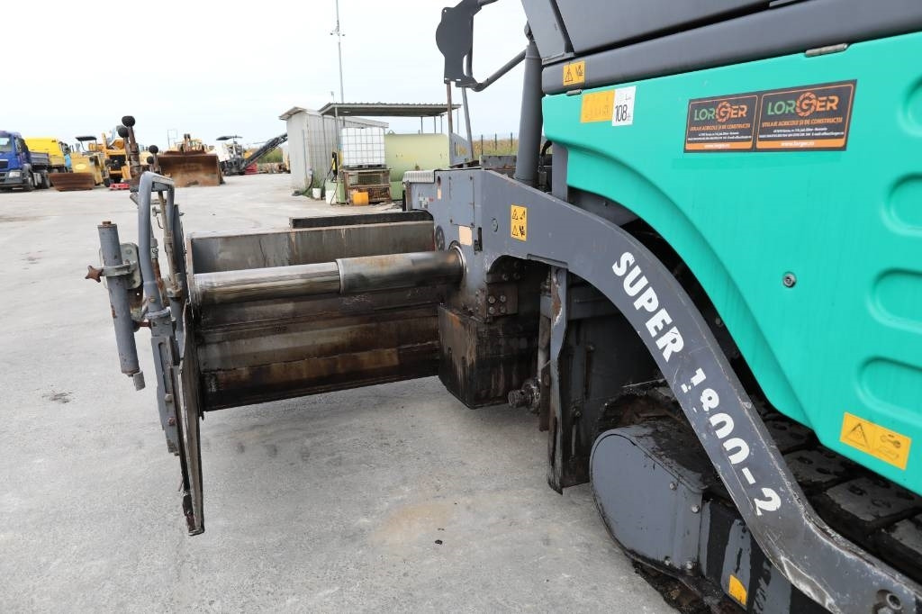 العامل بالقار Vögele Super 1800 - 2: صور 13 العامل بالقار Vögele Super 1800 - 2: صور 13