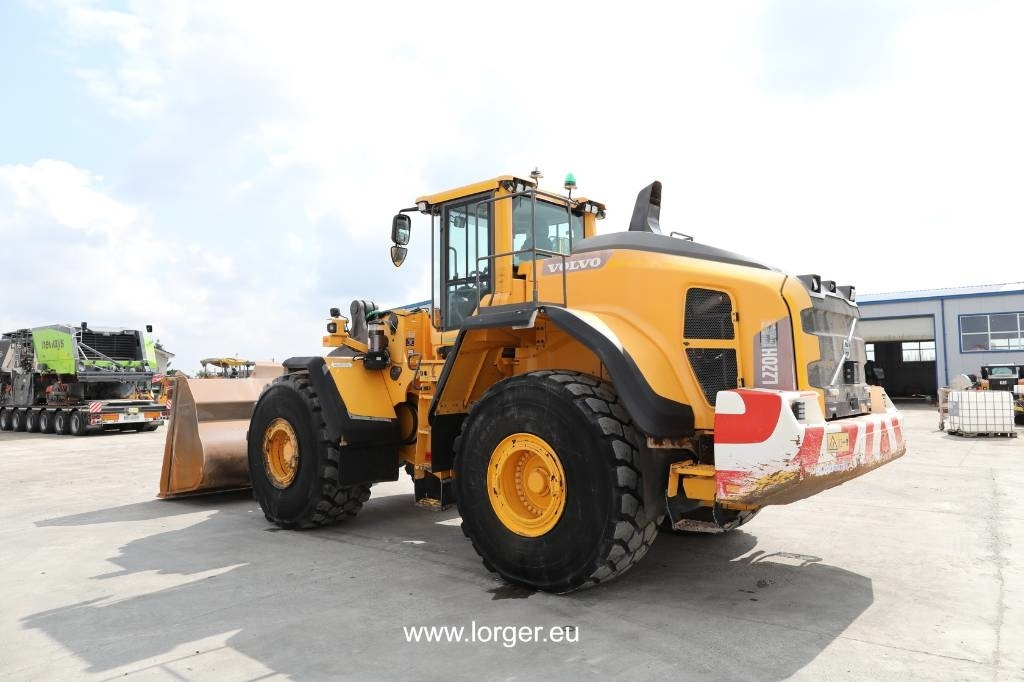 Volvo L 220 H - اللودر بعجل: صور 5 Volvo L 220 H - اللودر بعجل: صور 5