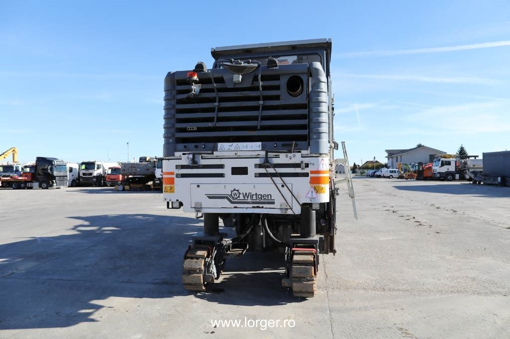 Wirtgen W 150 - ماكينات لصقل الأسفلت: صور 4 Wirtgen W 150 - ماكينات لصقل الأسفلت: صور 4