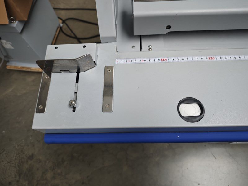 Horizon BQ-270V | 371.000 | 2011 - آلة تجليد: صور 4 Horizon BQ-270V | 371.000 | 2011 - آلة تجليد: صور 4