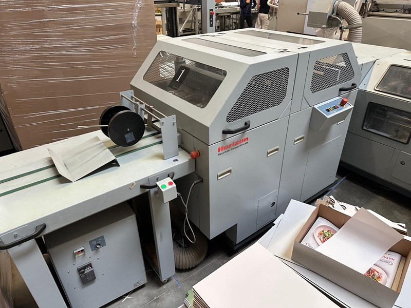 Horizon SL-5500 S | VAC-1000a | 3x VAC-1000m | 2012 | 4 Mio - آلات الطباعة: صور 5 Horizon SL-5500 S | VAC-1000a | 3x VAC-1000m | 2012 | 4 Mio - آلات الطباعة: صور 5