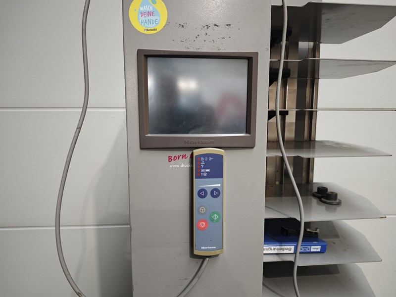 Horizon VAC 100a | 1998 - آلات الطباعة: صور 4 Horizon VAC 100a | 1998 - آلات الطباعة: صور 4