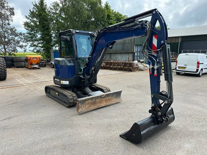 Doosan DX 35 Z - حفارة مصغرة: صور 4 Doosan DX 35 Z - حفارة مصغرة: صور 4
