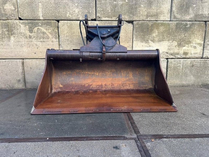 Eurosteel 200cm wide Tiltbucket / kantelbak / Schwenklöffel - بكت - آلات البناء: صور 4 Eurosteel 200cm wide Tiltbucket / kantelbak / Schwenklöffel - بكت - آلات البناء: صور 4