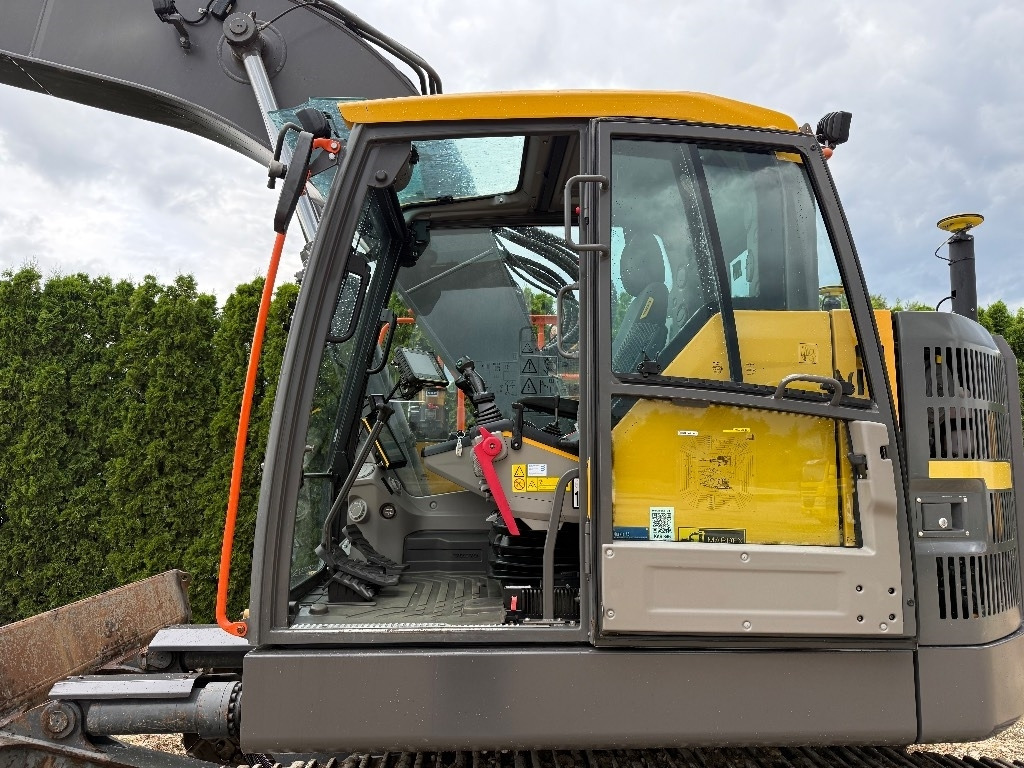 حفارات زحافة Volvo ECR 235 EL: صور 32