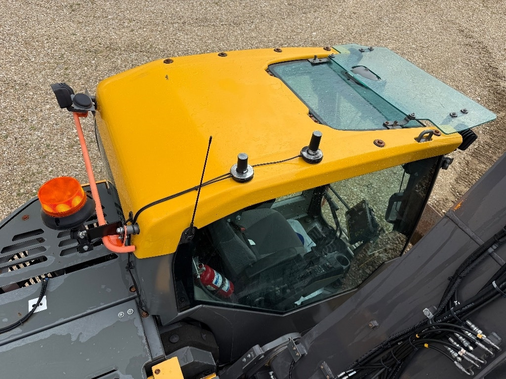 حفارات زحافة Volvo ECR 235 EL: صور 16