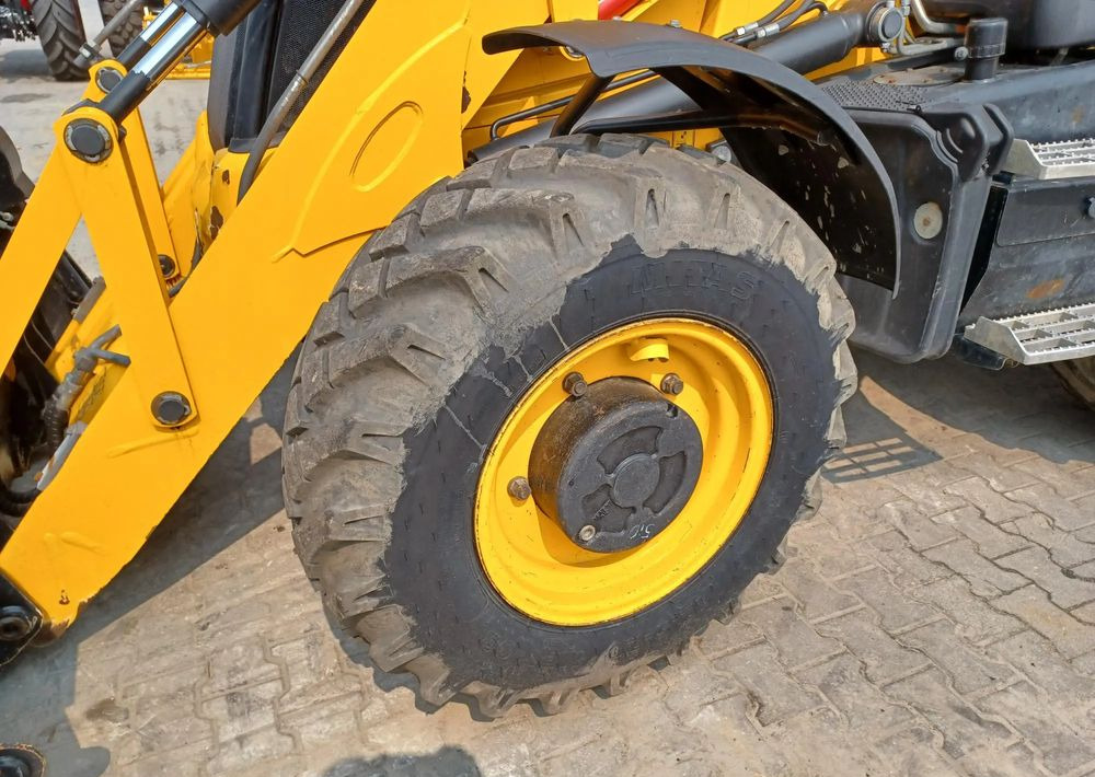 حفار متعدد الاستخدام JCB 3CX Plus AEC: صور 8