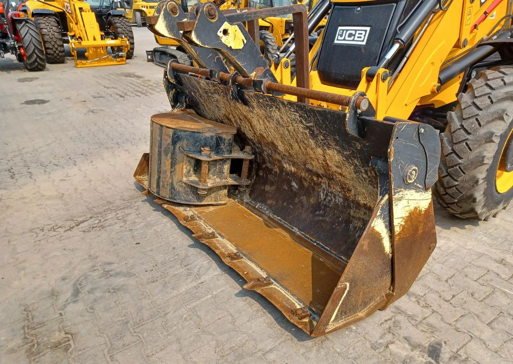 حفار متعدد الاستخدام JCB 3CX Plus AEC: صور 9