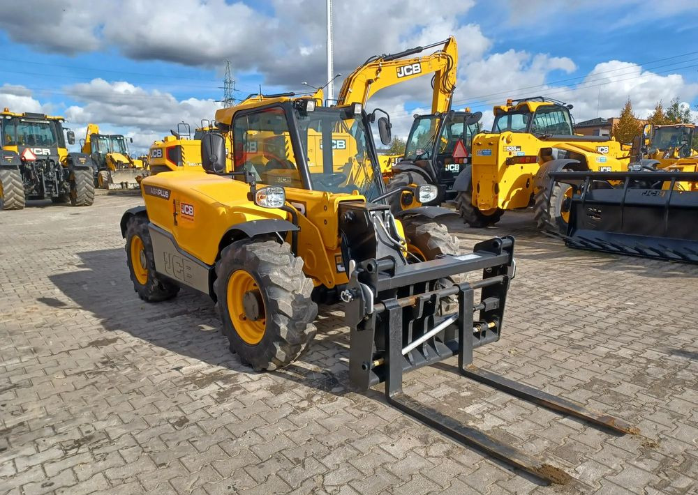 JCB 525-60 Agri Plus - رافعة تلسكوبية: صور 2 JCB 525-60 Agri Plus - رافعة تلسكوبية: صور 2