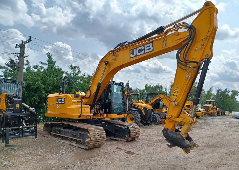 JCB JS 220X - حفارات زحافة: صور 2 JCB JS 220X - حفارات زحافة: صور 2