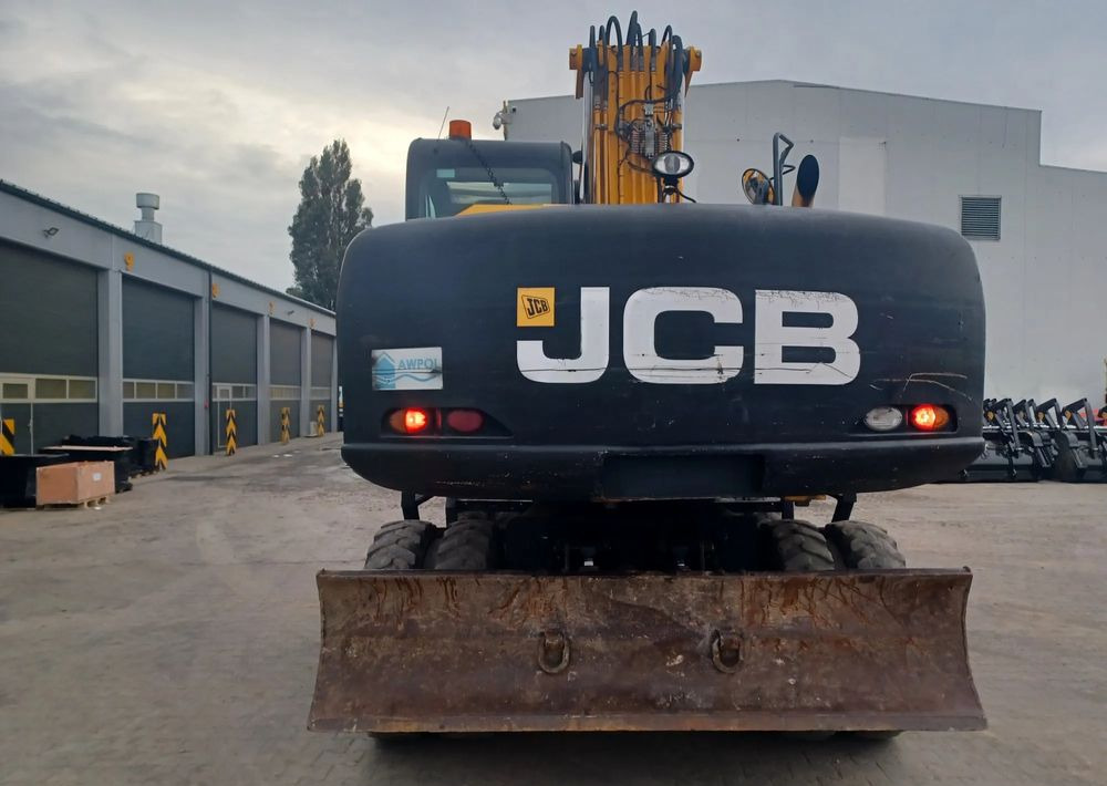 JCB JS175W - حفارة على عجلات: صور 5 JCB JS175W - حفارة على عجلات: صور 5