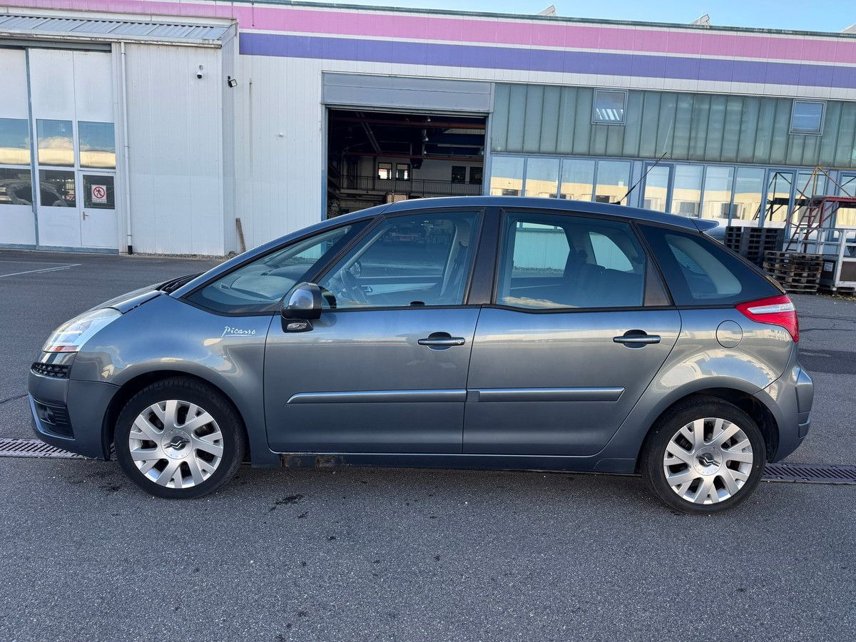 Citroën C4 Picasso DIESEL HDI 1,6 EURO 4 !!!!!!!!!!!!!!! - ميكروباص: صور 4 Citroën C4 Picasso DIESEL HDI 1,6 EURO 4 !!!!!!!!!!!!!!! - ميكروباص: صور 4