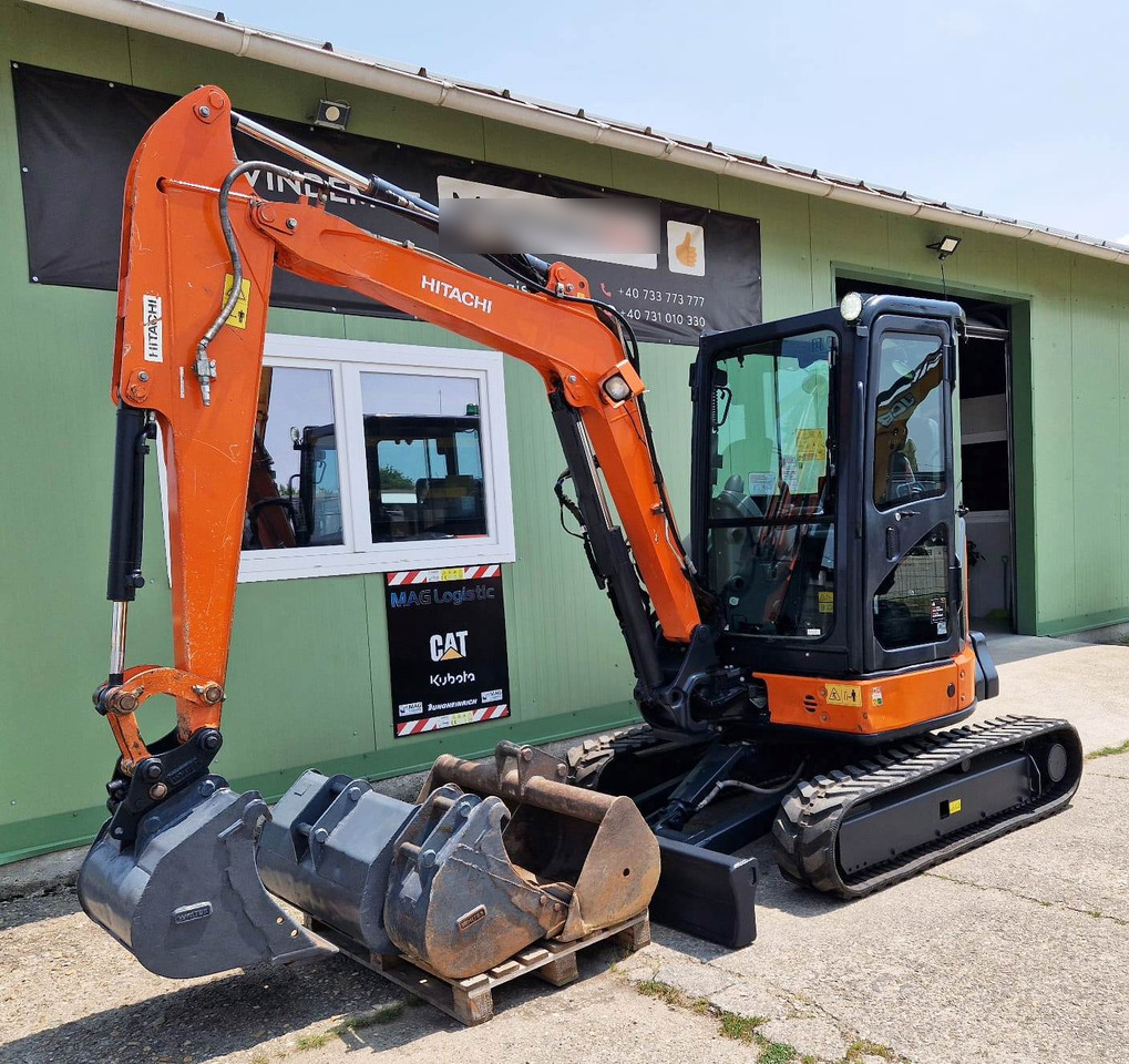 HITACHI ZX38 U-5A - حفارة مصغرة: صور 3 HITACHI ZX38 U-5A - حفارة مصغرة: صور 3