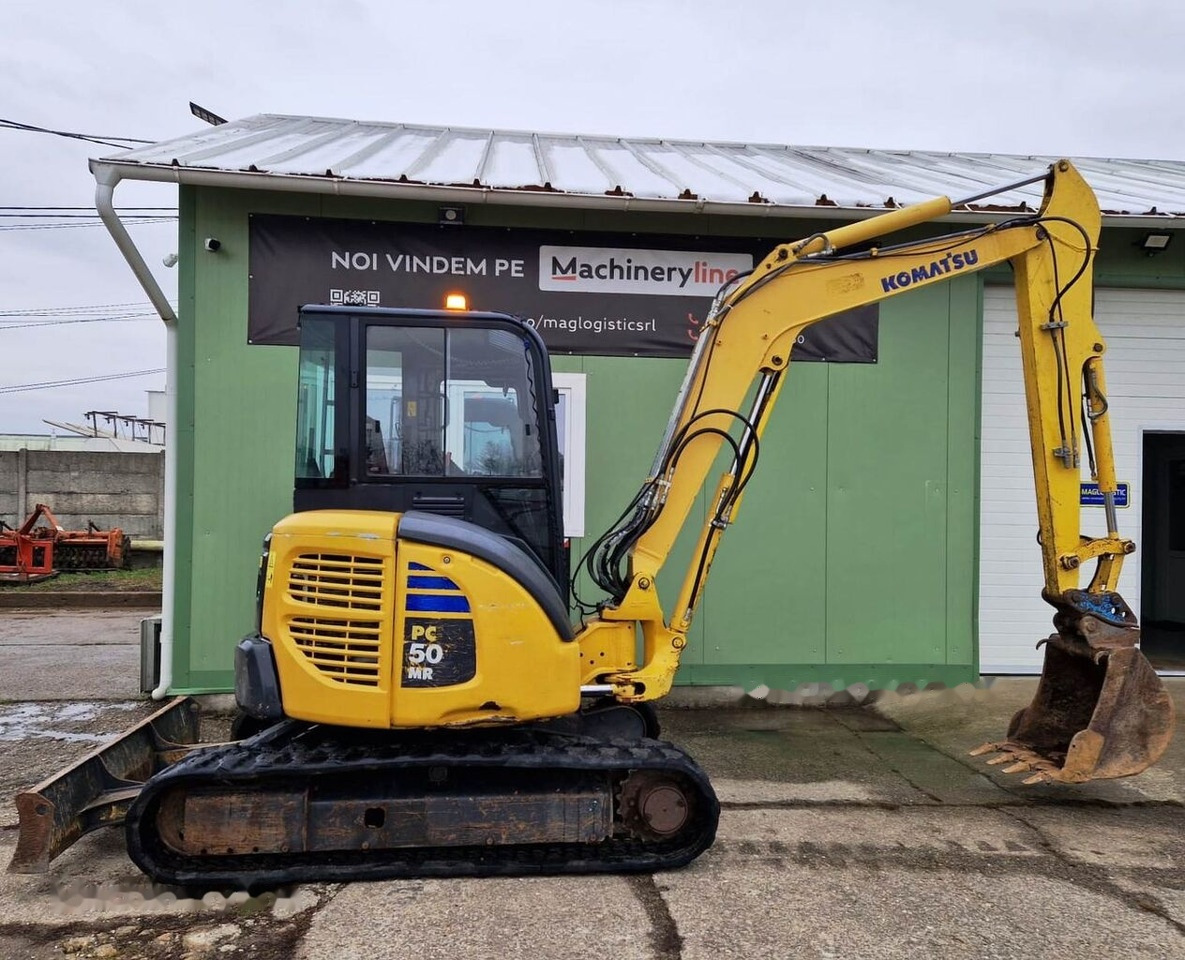 Komatsu PC50 MR-2 - حفارة مصغرة: صور 4 Komatsu PC50 MR-2 - حفارة مصغرة: صور 4