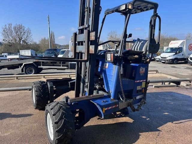 MOFFET M8-25.4 3X3X3 M8-25.4 MULTIDIRECTIONNEL - رافعة شوكية مثبتة على شاحنة: صور 1 MOFFET M8-25.4 3X3X3 M8-25.4 MULTIDIRECTIONNEL - رافعة شوكية مثبتة على شاحنة: صور 1