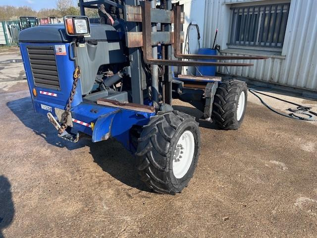 MOFFET M8-25.4 3X3X3 M8-25.4 MULTIDIRECTIONNEL - رافعة شوكية مثبتة على شاحنة: صور 3 MOFFET M8-25.4 3X3X3 M8-25.4 MULTIDIRECTIONNEL - رافعة شوكية مثبتة على شاحنة: صور 3