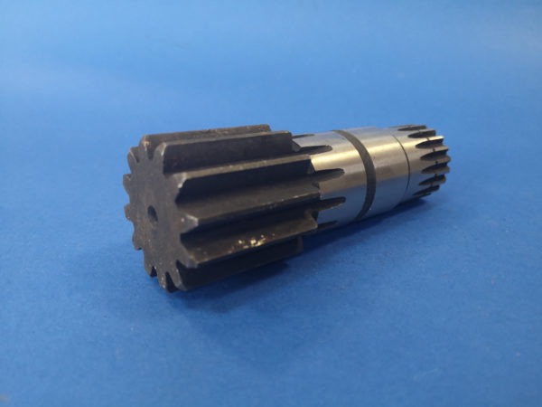 010220A Wałek silnika obrotu Caterpillar 301.6; nr Cat 144-5975, 139-7340 - محرك سوينغ - آلات البناء: صور 5 010220A Wałek silnika obrotu Caterpillar 301.6; nr Cat 144-5975, 139-7340 - محرك سوينغ - آلات البناء: صور 5