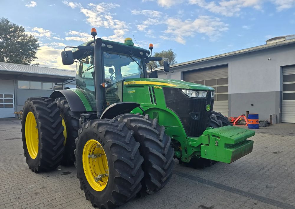 John Deere 7250R - جرار: صور 1 John Deere 7250R - جرار: صور 1