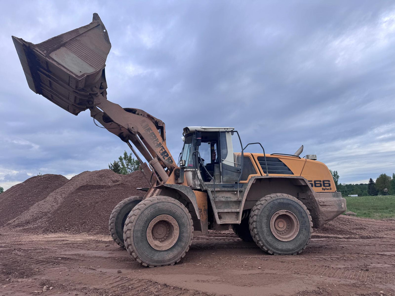 LIEBHERR L566 - حفار متعدد الاستخدام: صور 2 LIEBHERR L566 - حفار متعدد الاستخدام: صور 2