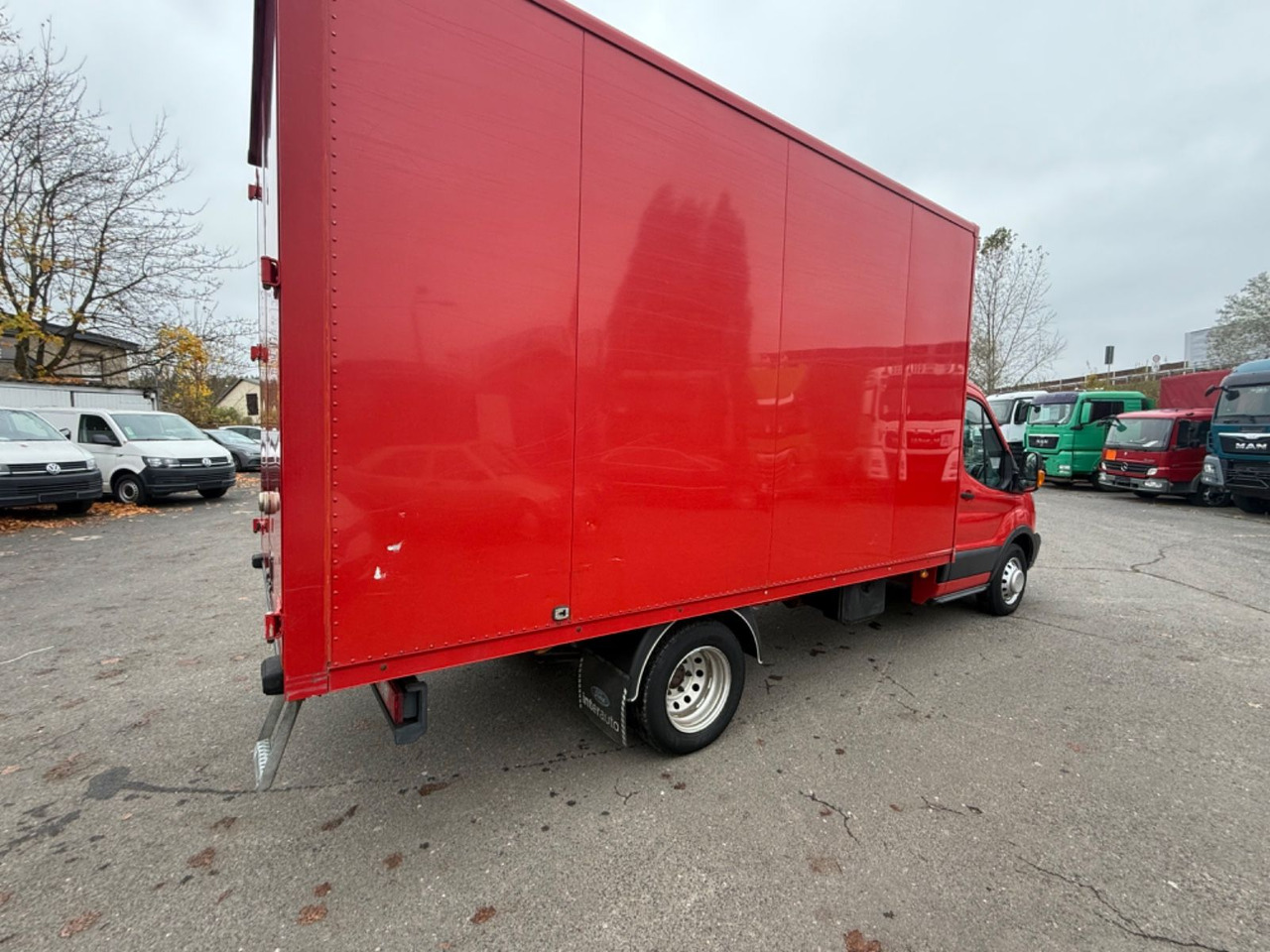 Ford Transit Pritsche 350 L3 Einzelkabine - الشاحنات الصغيرة صندوق مغلق: صور 4 Ford Transit Pritsche 350 L3 Einzelkabine - الشاحنات الصغيرة صندوق مغلق: صور 4