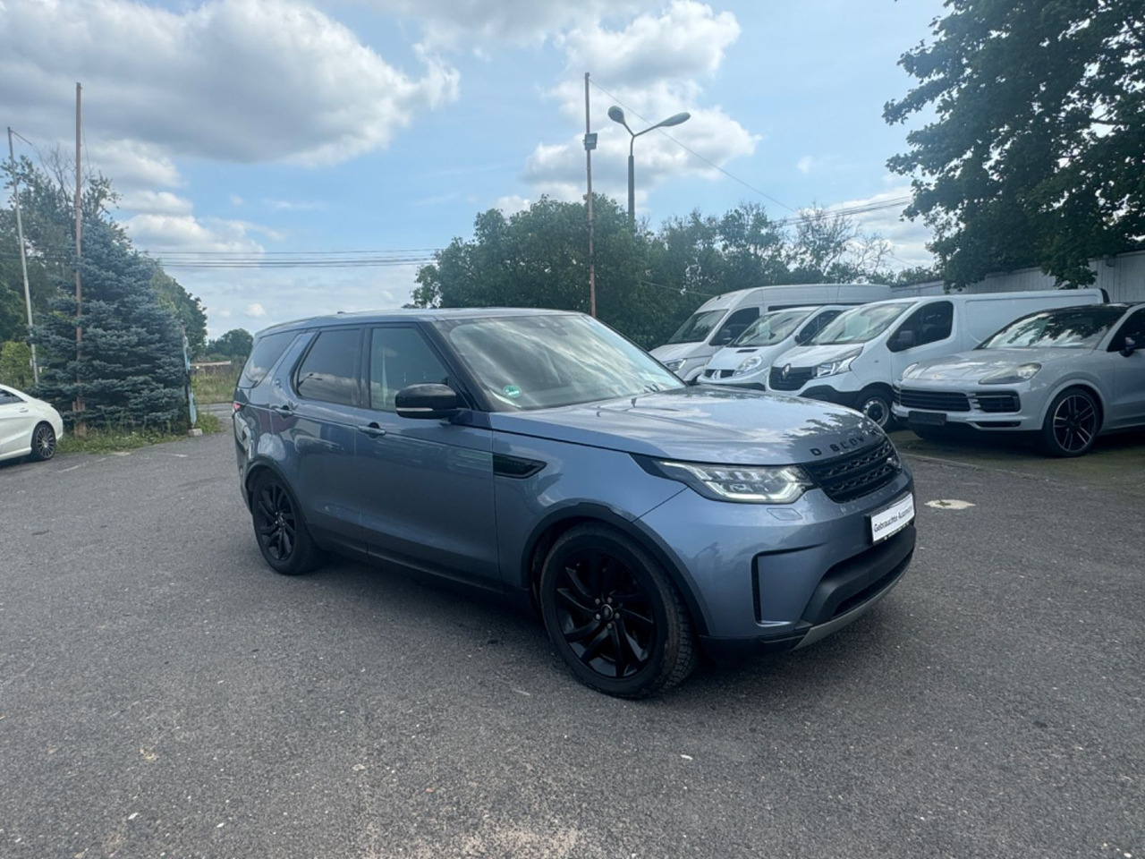 Land Rover Discovery 5 SE TD6 - سيارة دفع رباعي: صور 2 Land Rover Discovery 5 SE TD6 - سيارة دفع رباعي: صور 2