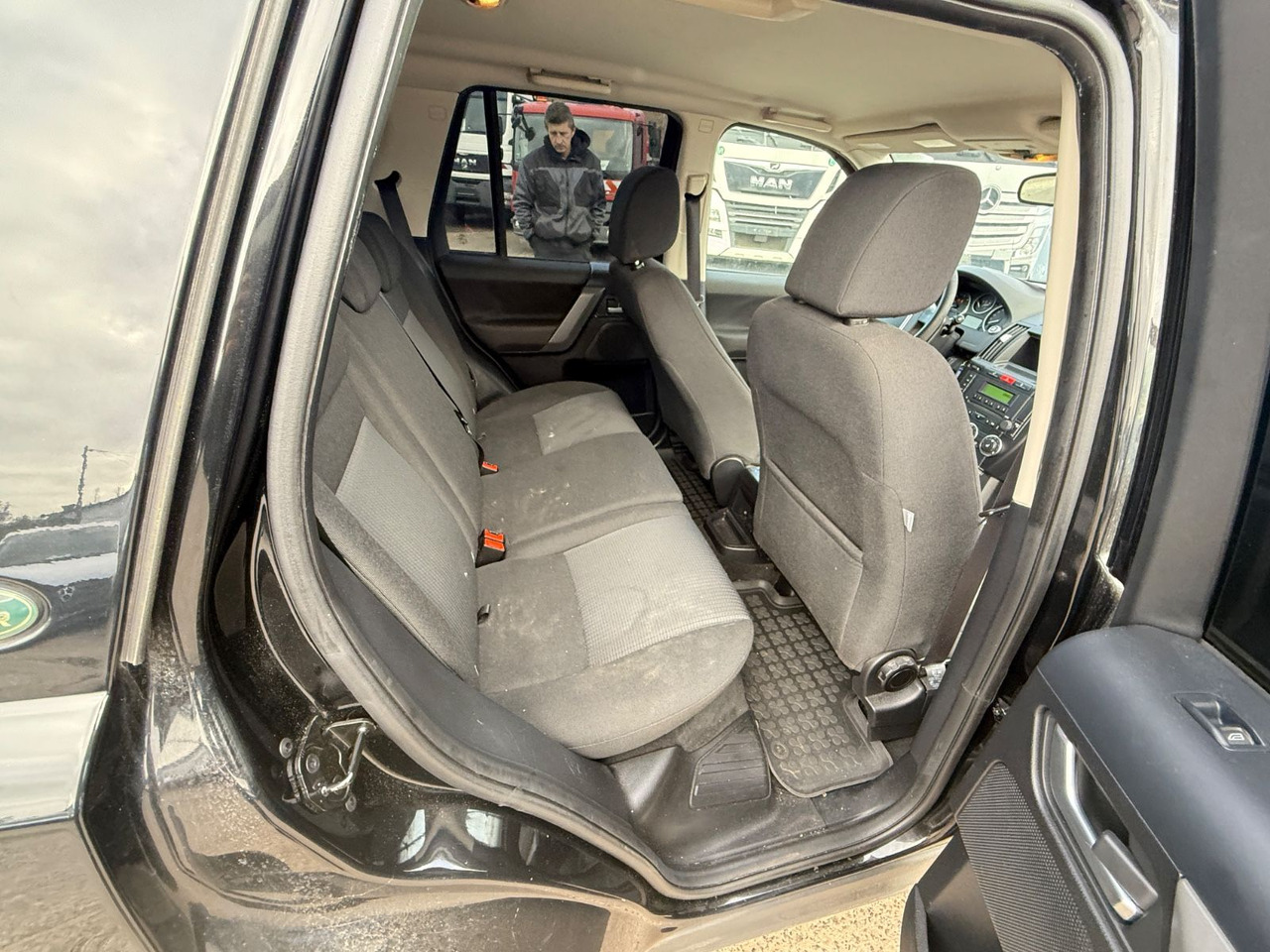 سيارة دفع رباعي Land Rover Freelander 2 XE Limited Edition Brandschaden: صور 14