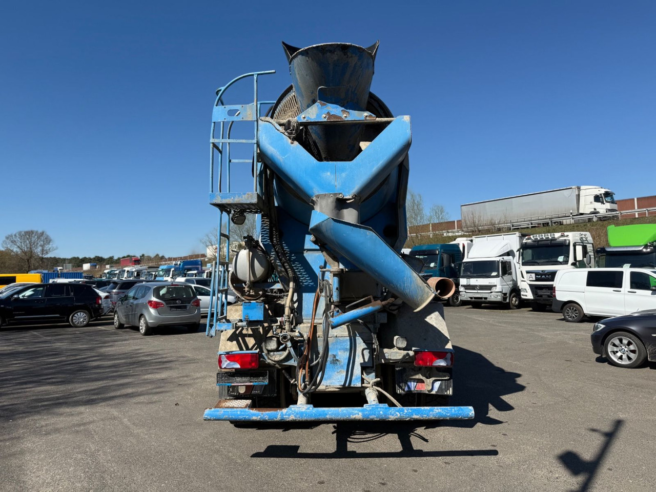 MAN TGS 35.400 8x4 Betonmischer - شاحنة خلاطة خرسانة: صور 5 MAN TGS 35.400 8x4 Betonmischer - شاحنة خلاطة خرسانة: صور 5
