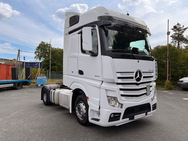 Mercedes-Benz Actros 1845 - شاحنة جرار: صور 2 Mercedes-Benz Actros 1845 - شاحنة جرار: صور 2