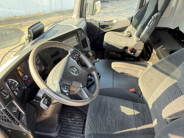 شاحنة قطع الأشجار, شاحنة كرين Mercedes-Benz Actros 2571 Holztransporter mit Kran: صور 14
