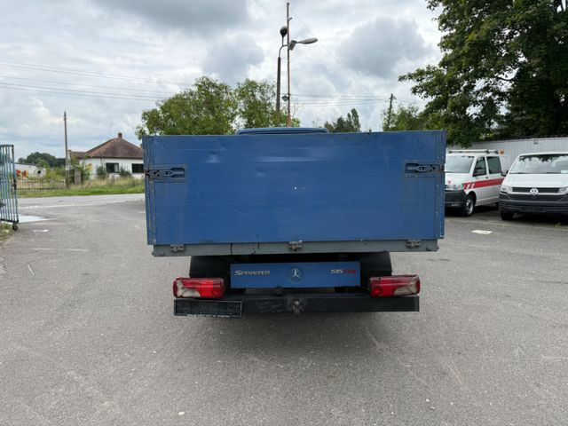 Mercedes-Benz Sprinter II Pritsche515 CDI - الشاحنات الصغيرة ستائر: صور 5 Mercedes-Benz Sprinter II Pritsche515 CDI - الشاحنات الصغيرة ستائر: صور 5