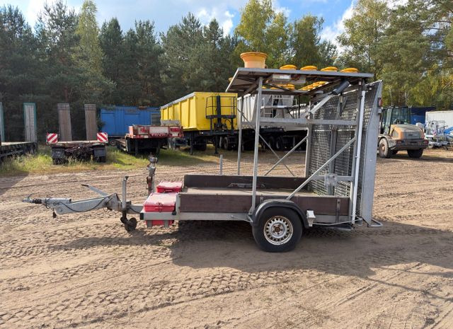 Nissan A31S/L-12-150 - معدات البناء, مقطورة: صور 3 Nissan A31S/L-12-150 - معدات البناء, مقطورة: صور 3