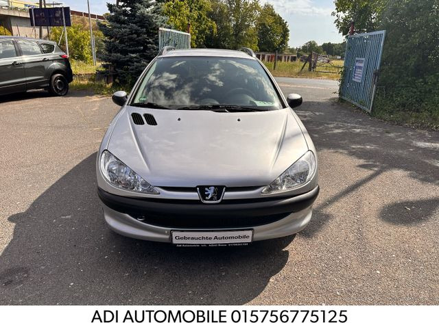 Peugeot 206 SW Grand Filou Cool - سيارة ستيشن: صور 1 Peugeot 206 SW Grand Filou Cool - سيارة ستيشن: صور 1