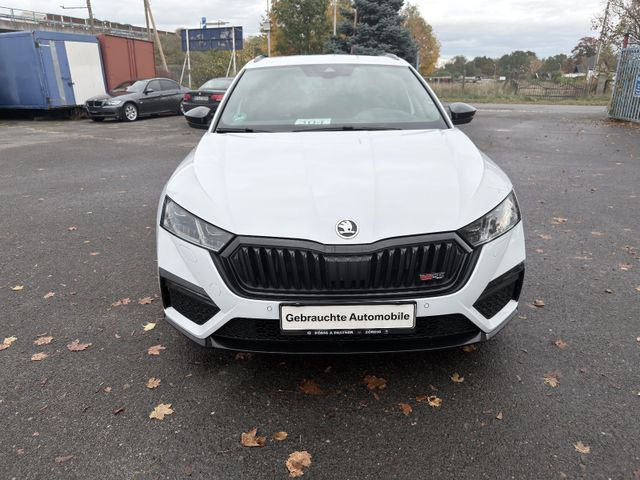 Skoda Octavia Combi RS First Edition - سيارة ستيشن: صور 1 Skoda Octavia Combi RS First Edition - سيارة ستيشن: صور 1