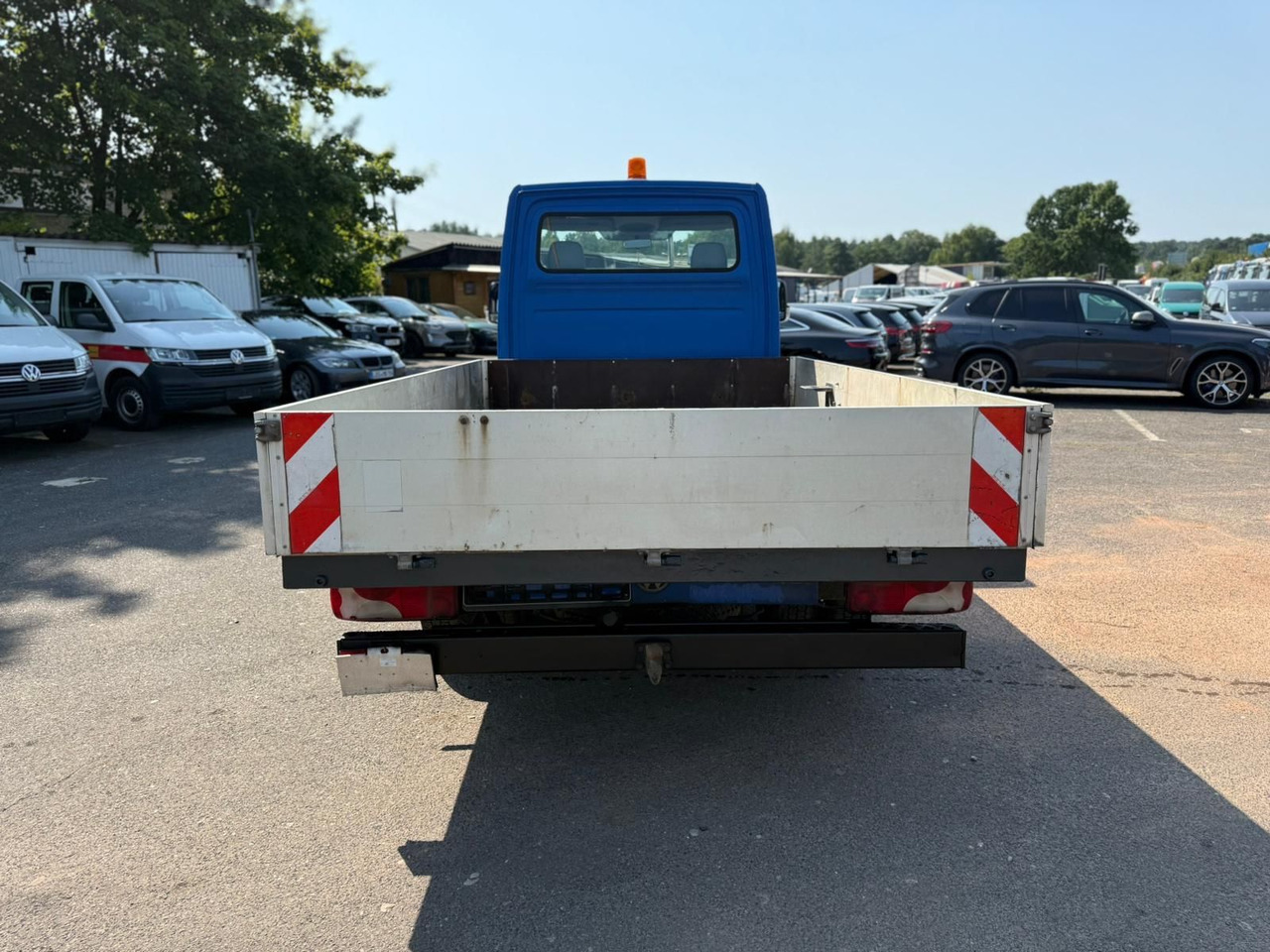 Volkswagen Crafter Pritsche 50 mittel L2 - الشاحنات الصغيرة المسطحة: صور 4 Volkswagen Crafter Pritsche 50 mittel L2 - الشاحنات الصغيرة المسطحة: صور 4