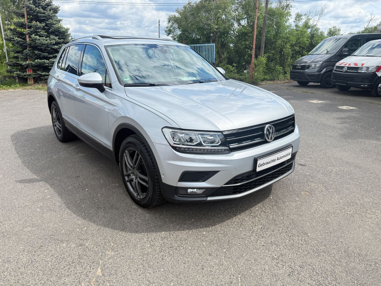 Volkswagen Tiguan Highline BMT/Start-Stopp 4Motion - سيارة دفع رباعي: صور 2 Volkswagen Tiguan Highline BMT/Start-Stopp 4Motion - سيارة دفع رباعي: صور 2
