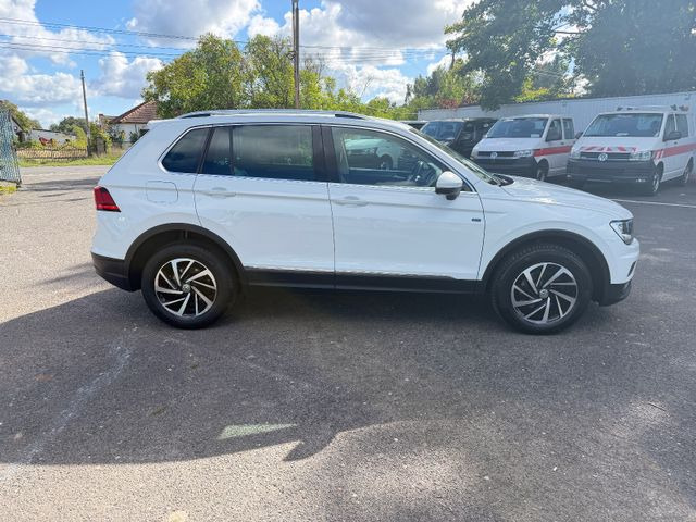 Volkswagen Tiguan Join Start-Stopp 4Motion - سيارة دفع رباعي: صور 5 Volkswagen Tiguan Join Start-Stopp 4Motion - سيارة دفع رباعي: صور 5