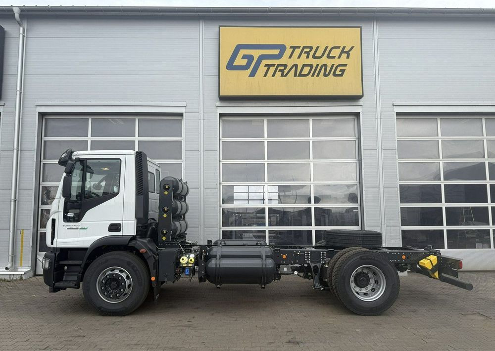 Iveco EuroCargo CNG - شاحنات الحاويات / جسم علوي قابل للتغيير شاحنة: صور 2 Iveco EuroCargo CNG - شاحنات الحاويات / جسم علوي قابل للتغيير شاحنة: صور 2
