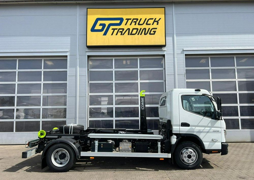 Mitsubishi Fuso - شاحنة ذات الخطاف: صور 5 Mitsubishi Fuso - شاحنة ذات الخطاف: صور 5