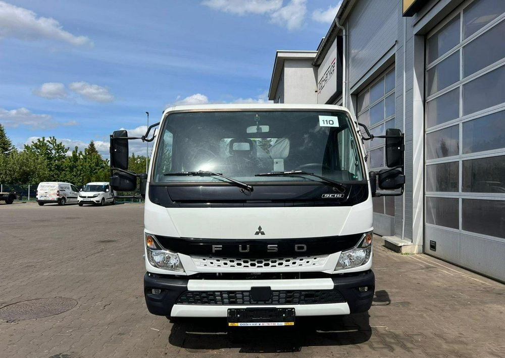 Mitsubishi Fuso - شاحنة ذات الخطاف: صور 3 Mitsubishi Fuso - شاحنة ذات الخطاف: صور 3