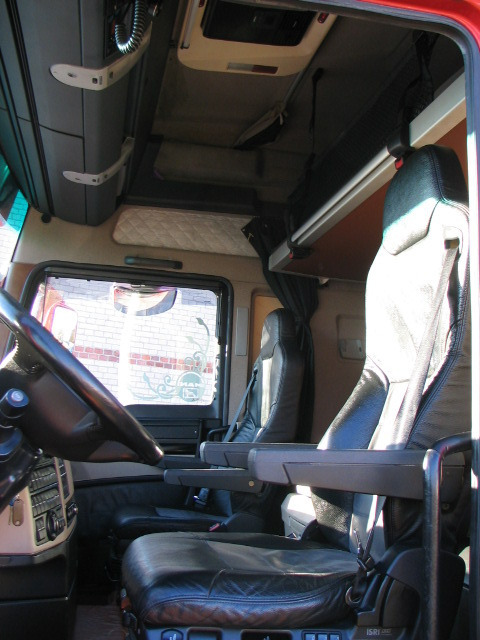 MAN TGX 18.500 LLS-U, SUPER STAN I WYGLĄD, EURO6 - شاحنة جرار: صور 4 MAN TGX 18.500 LLS-U, SUPER STAN I WYGLĄD, EURO6 - شاحنة جرار: صور 4