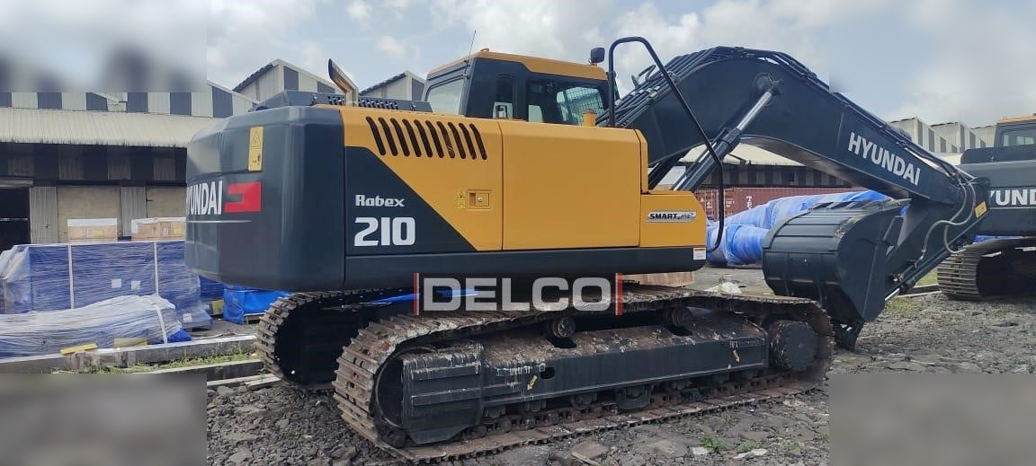 HYUNDAI ROBEX 210 - حفارات زحافة: صور 3 HYUNDAI ROBEX 210 - حفارات زحافة: صور 3