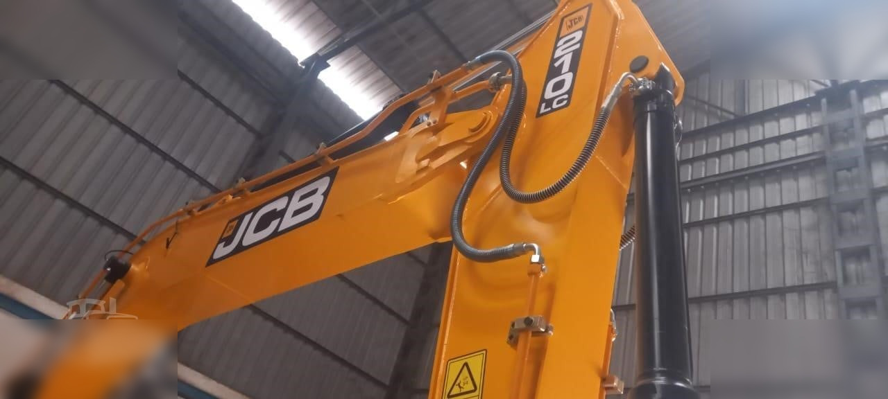 JCB JS210 LC - حفارات زحافة: صور 4 JCB JS210 LC - حفارات زحافة: صور 4
