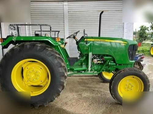 JOHN DEERE 5210 - جرار: صور 1 JOHN DEERE 5210 - جرار: صور 1