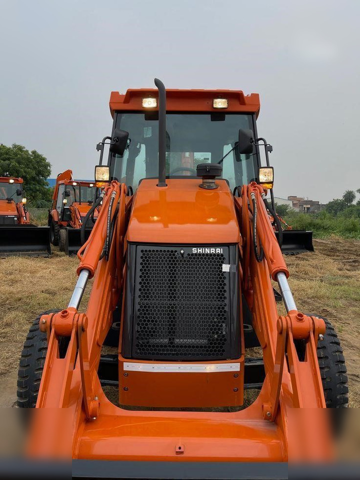 TATA HITACHI SHINRAI PRIME - حفار متعدد الاستخدام: صور 3 TATA HITACHI SHINRAI PRIME - حفار متعدد الاستخدام: صور 3