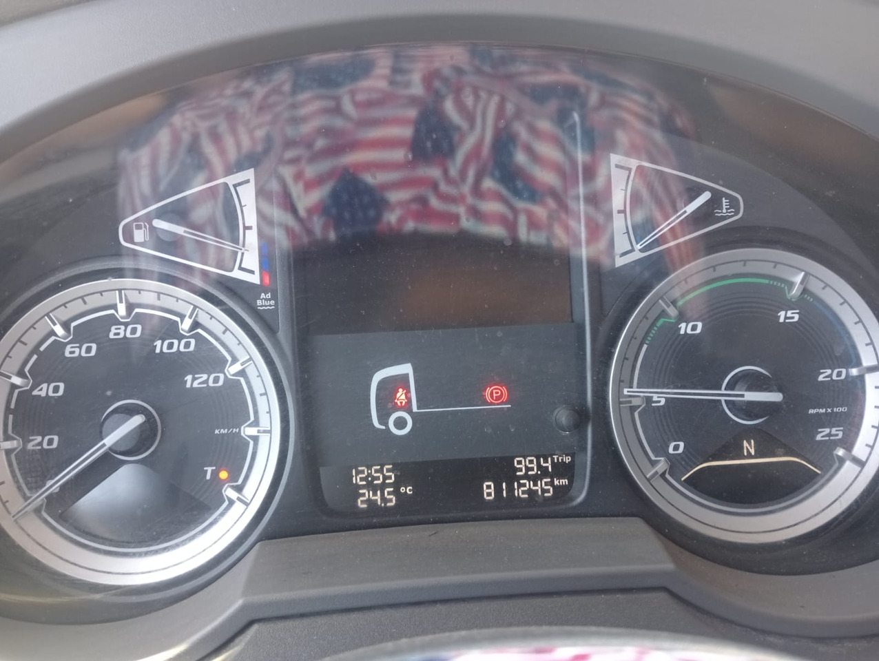 DAF XF 530CV - شاحنة جرار: صور 3 DAF XF 530CV - شاحنة جرار: صور 3