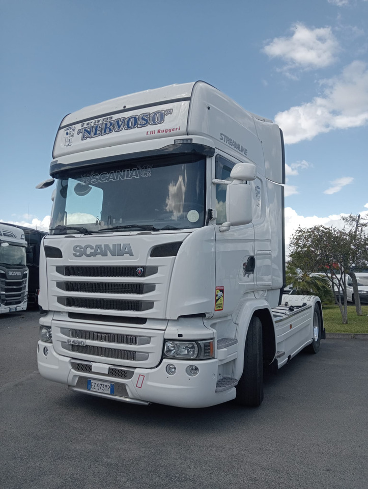 SCANIA R490LA4X2NB - شاحنة جرار: صور 1 SCANIA R490LA4X2NB - شاحنة جرار: صور 1