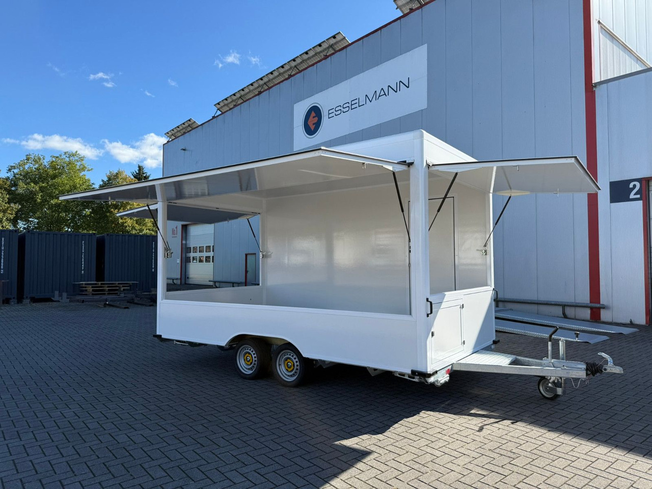 Esselmann Karello 4.2i Verkaufsanhänger Imbiss - عربة الطعام: صور 2 Esselmann Karello 4.2i Verkaufsanhänger Imbiss - عربة الطعام: صور 2