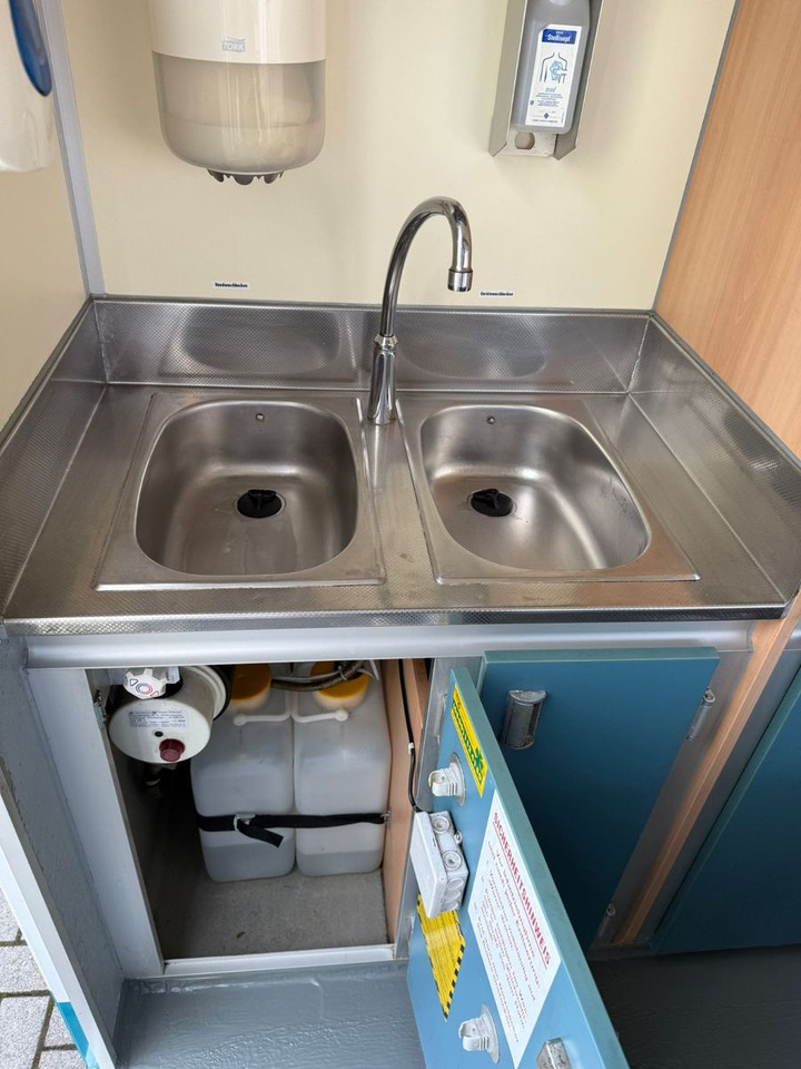 Renault Borco Höhns Fischmobil - شاحنات طعام: صور 5 Renault Borco Höhns Fischmobil - شاحنات طعام: صور 5