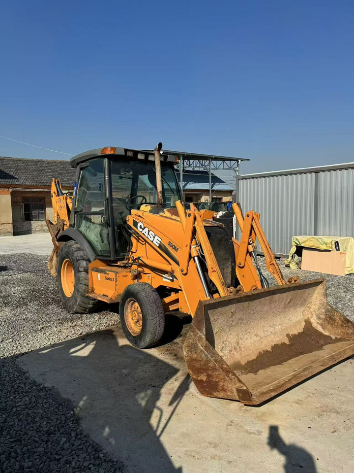 CASE 580 - حفار متعدد الاستخدام: صور 1 CASE 580 - حفار متعدد الاستخدام: صور 1