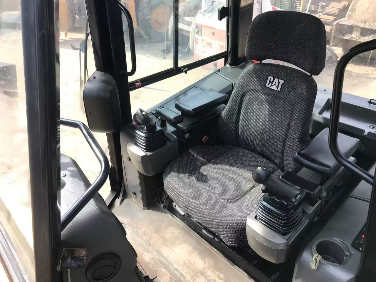 CAT D5K - بلدوزر: صور 5 CAT D5K - بلدوزر: صور 5